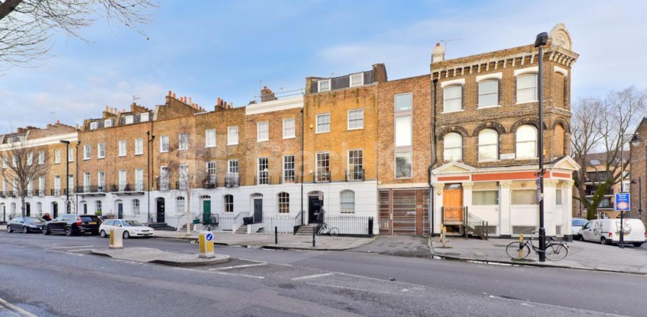 			STUNNING 1 BEDROOM PERIOD CONVERSION IN ISLINGTON, 1 Bedroom, 1 bath, 1 reception Flat			 Liverpool Road, ISLINGTON-BARNSBURY-HIGHBURY